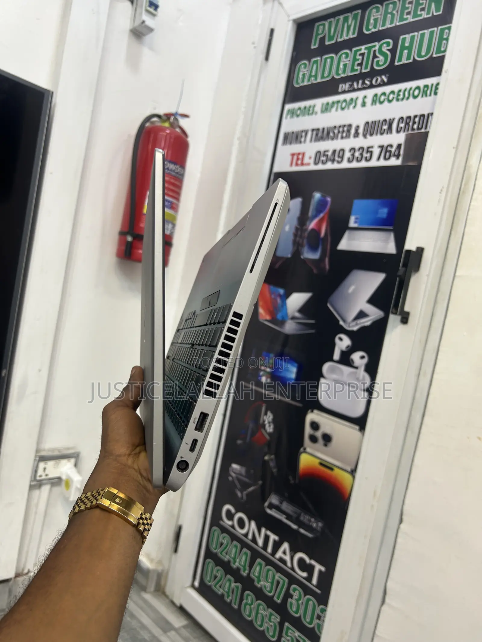 Laptop Dell Precision 3561 16GB Intel Core i9 SSD 512GB