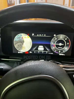 Kia Carnival 2021 White