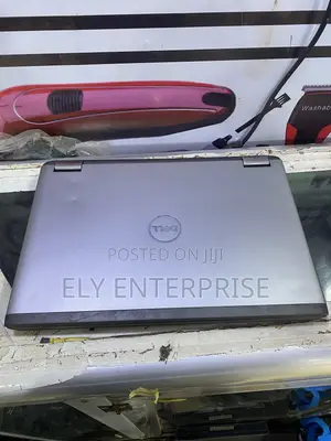 Laptop Dell Vostro 3560 6GB Intel Core i7 HDD 640GB