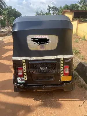 Bajaj RE 2025 Black