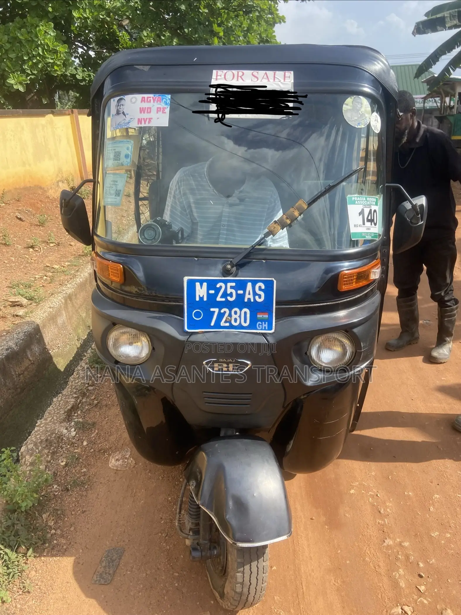 Bajaj RE 2025 Black