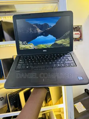 Laptop Dell Latitude 3380 8GB Intel HDD 500GB