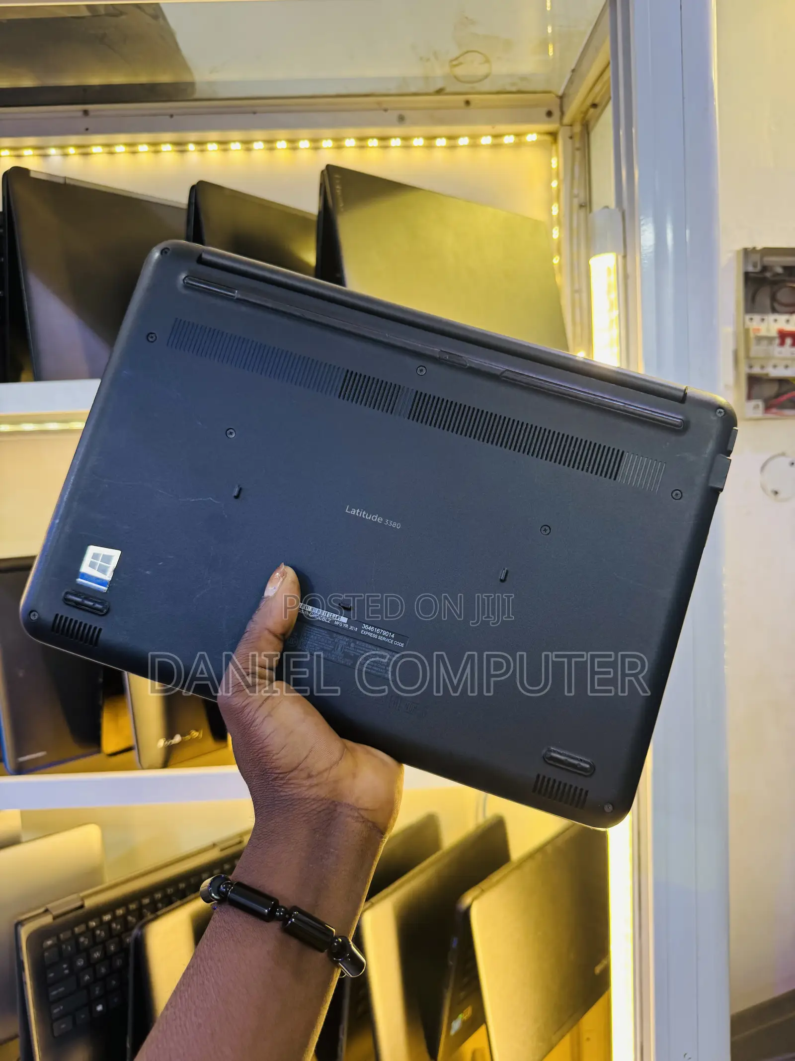 Laptop Dell Latitude 3380 8GB Intel HDD 500GB
