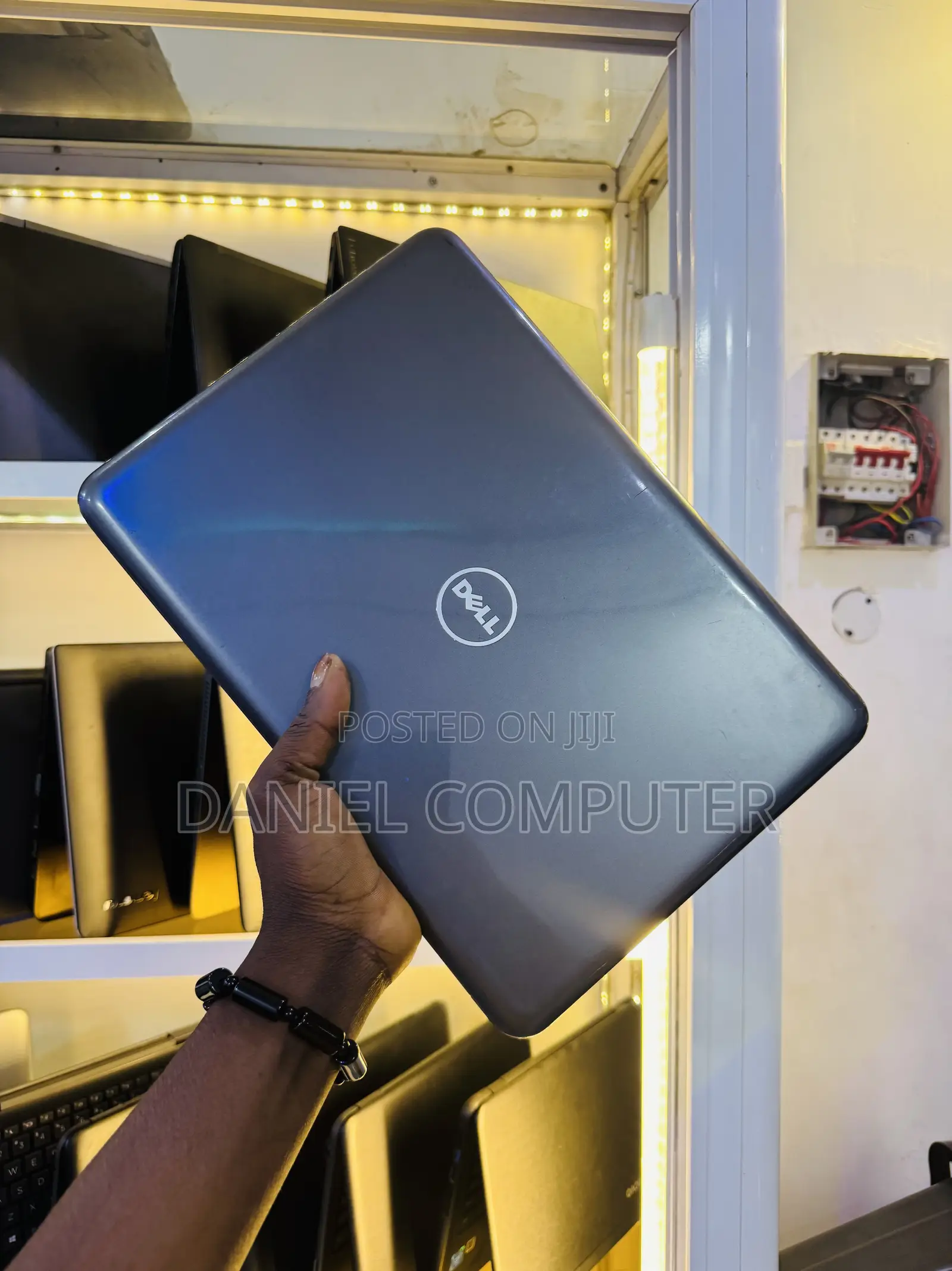 Laptop Dell Latitude 3380 8GB Intel HDD 500GB