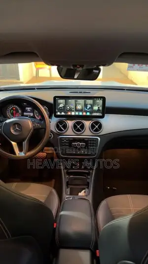 Mercedes-Benz GLA 250 SV Premium 2014 White