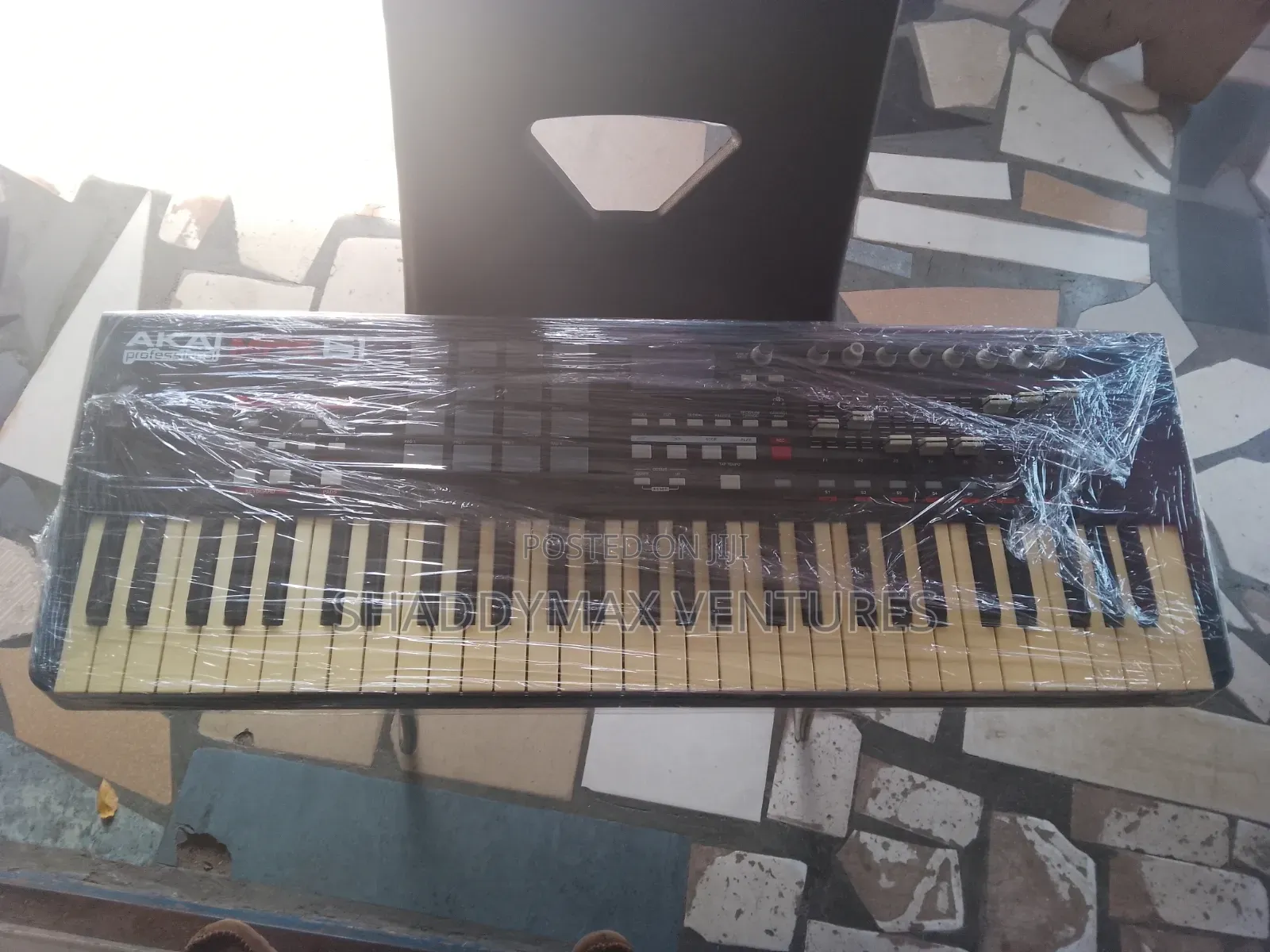Akai MPK 61 Professional Midi Keyboard