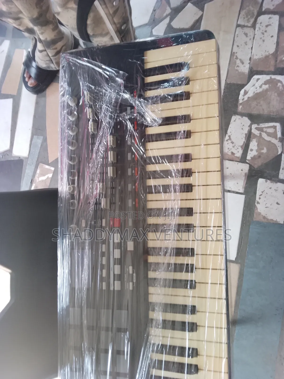 Akai MPK 61 Professional Midi Keyboard