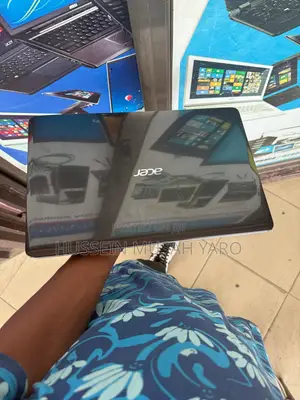 Laptop Acer Aspire E1-571 8GB Intel Core i5 HDD 320GB