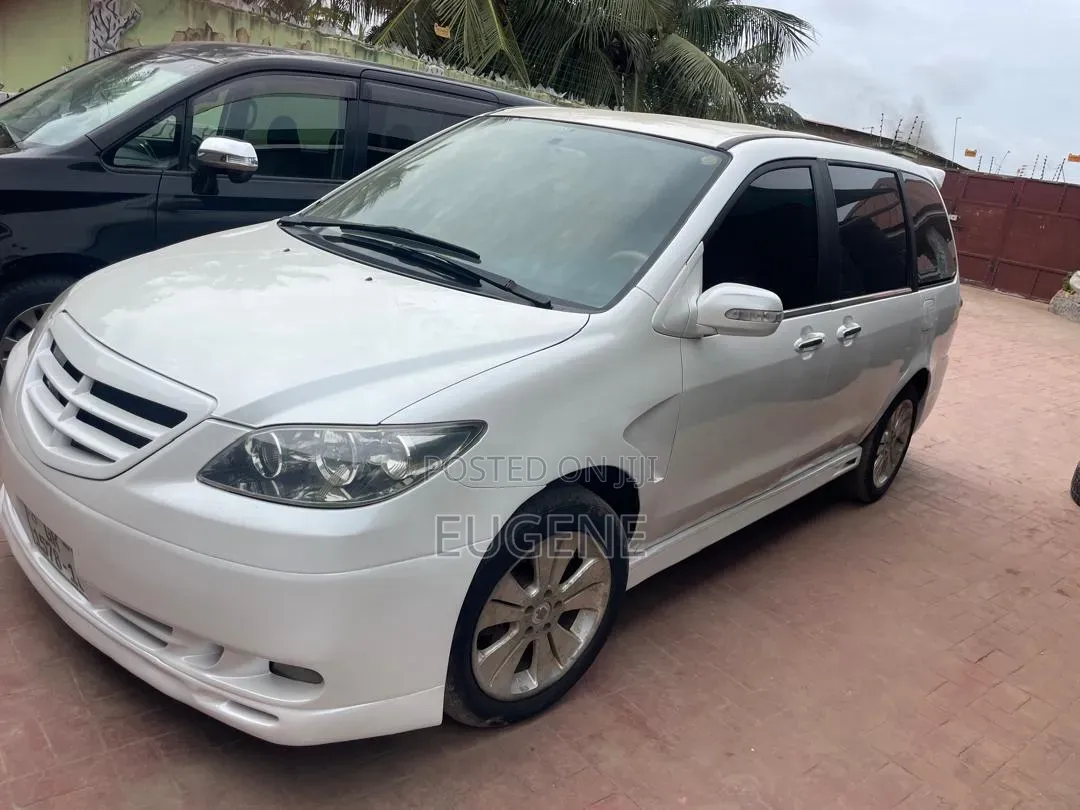Mazda MPV 2005 White