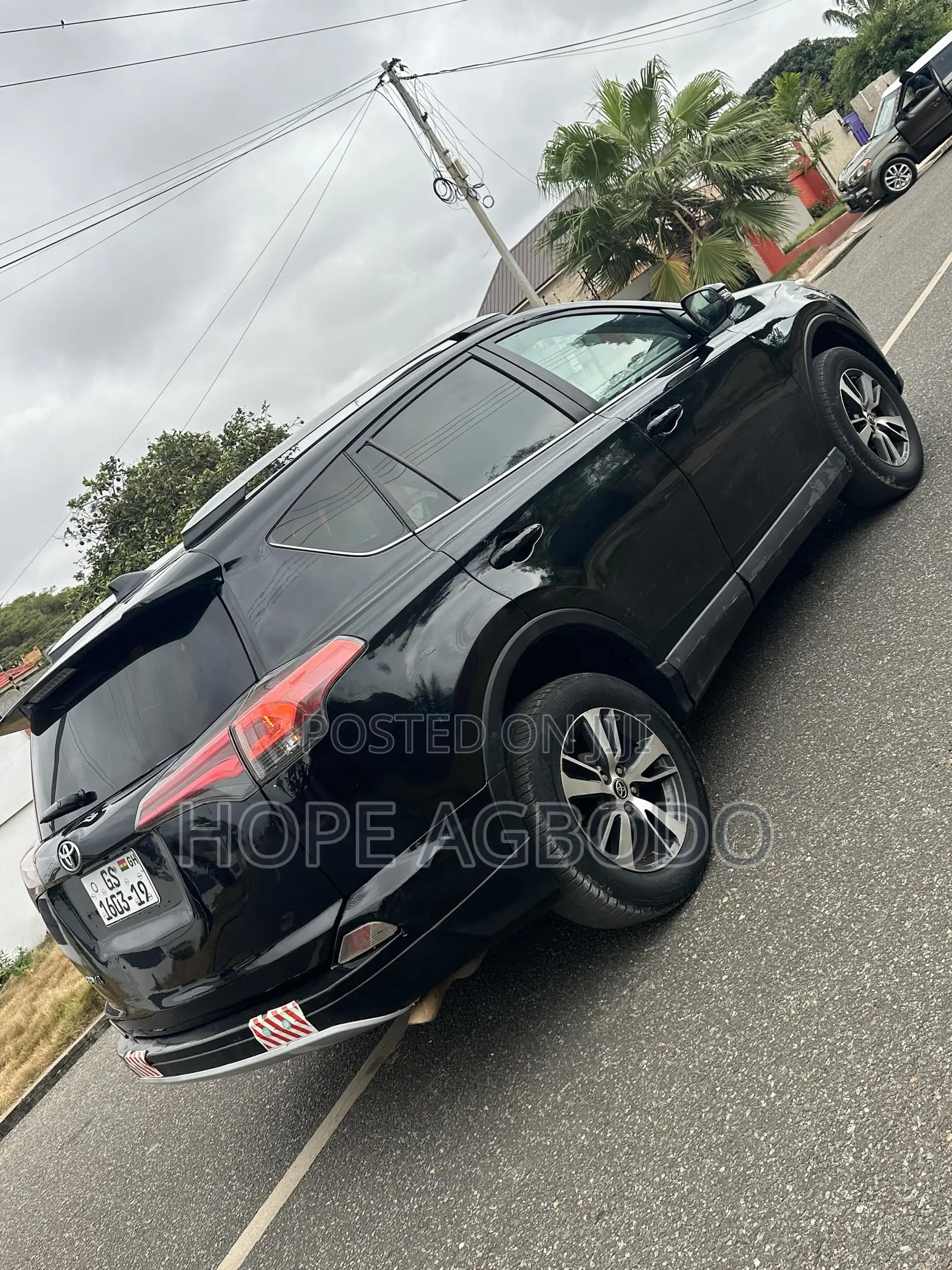 Toyota RAV4 XLE AWD (2.5L 4cyl 6A) 2017 Black