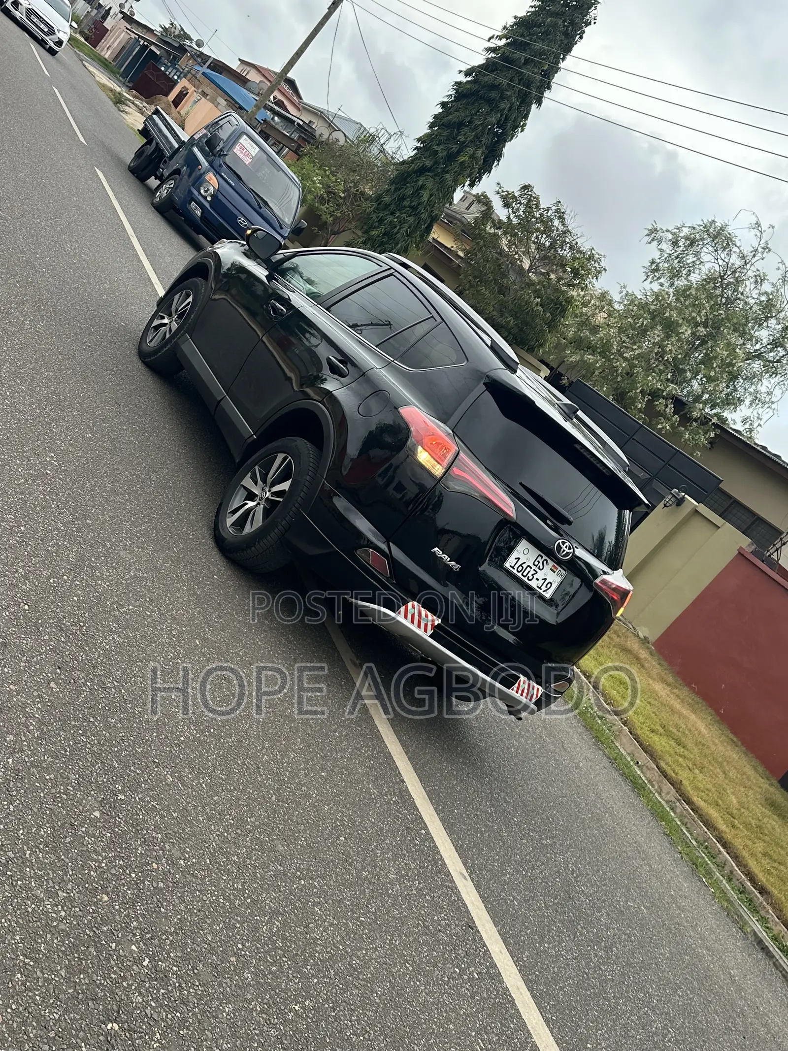 Toyota RAV4 XLE AWD (2.5L 4cyl 6A) 2017 Black