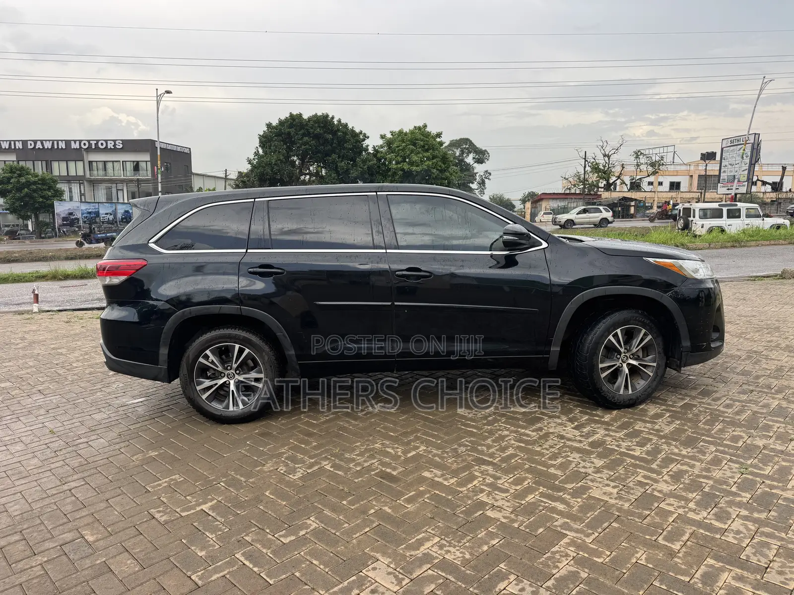 Toyota Highlander LE 4x2 (2.7L 4cyl 6A) 2018 Black