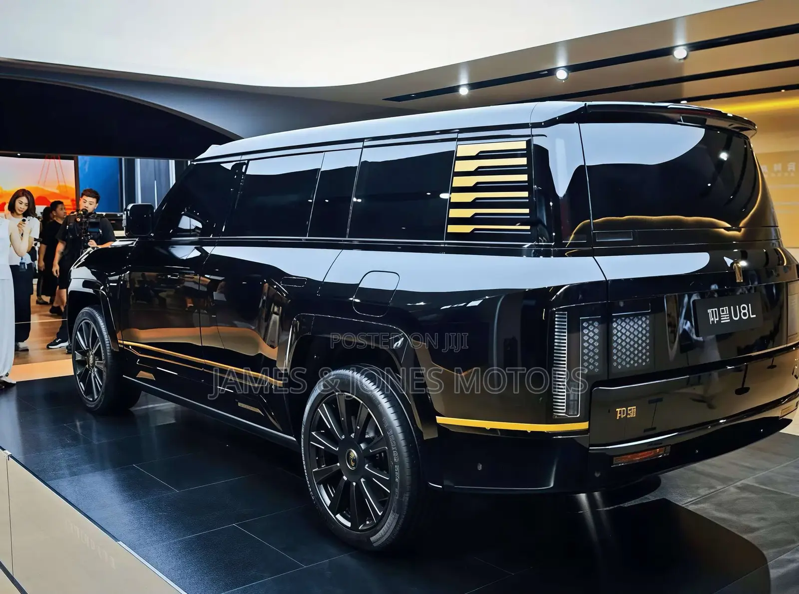 New BYD Yangwang U8 Luxury Edition 2026 Black