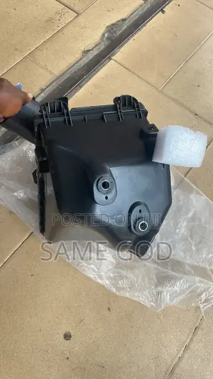 RAV4 2014,2015,2016,2017 Air Cleaner Box