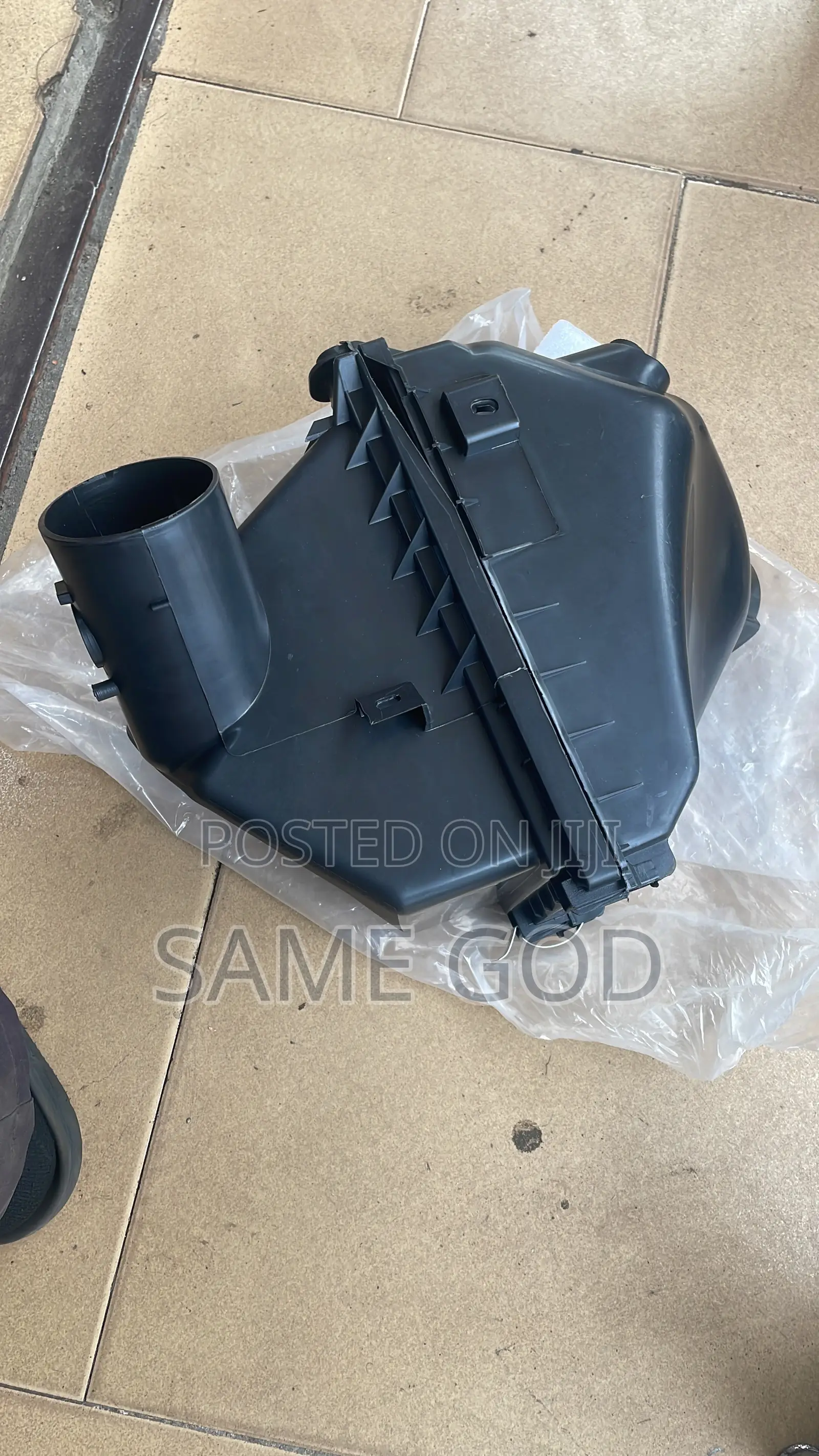 RAV4 2014,2015,2016,2017 Air Cleaner Box