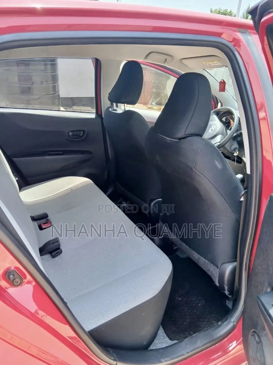 Toyota Vitz 1.0 FWD 5dr 2013 Red