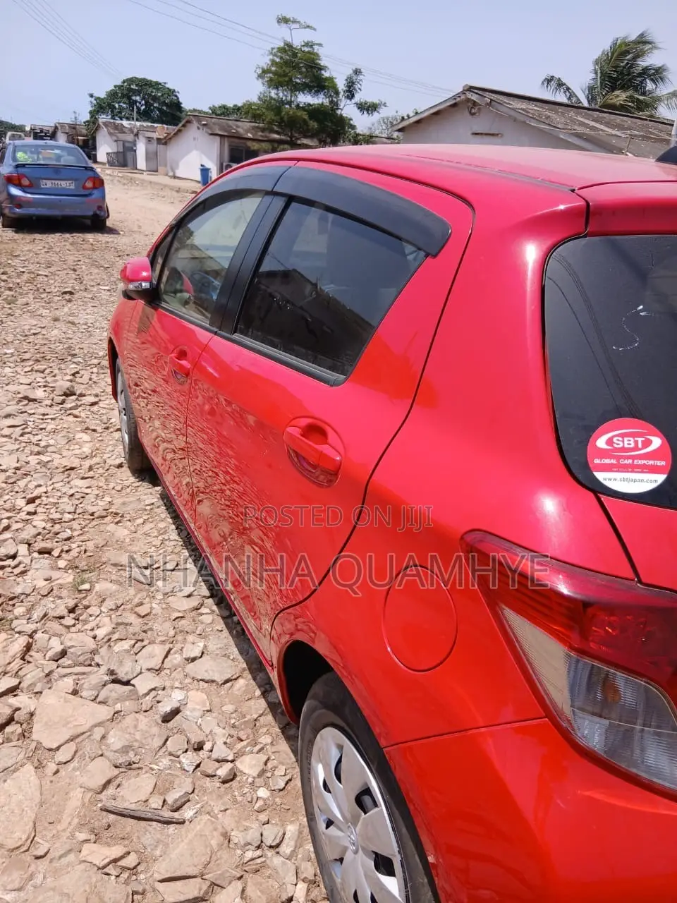 Toyota Vitz 1.0 FWD 5dr 2013 Red