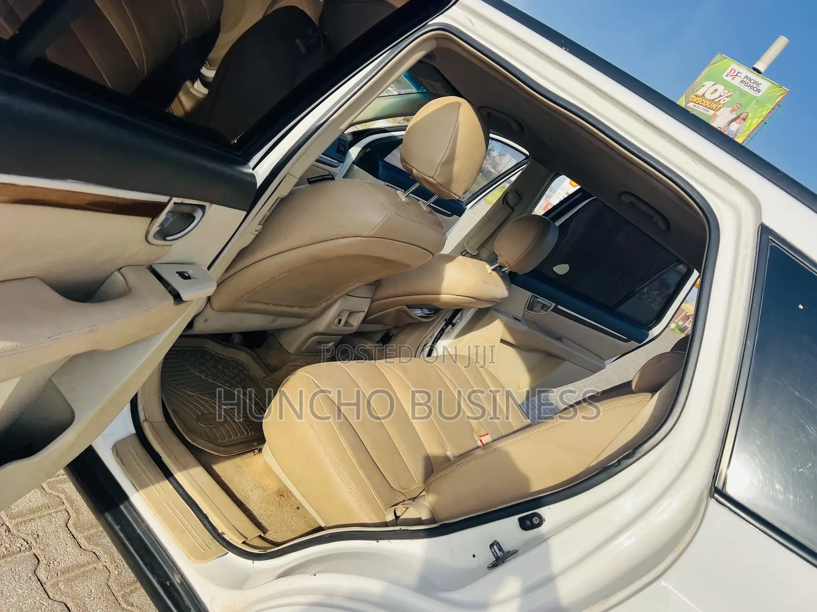 Hyundai Santa Fe 2010 White