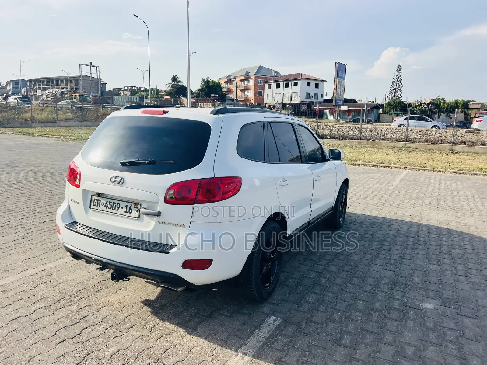 Hyundai Santa Fe 2010 White