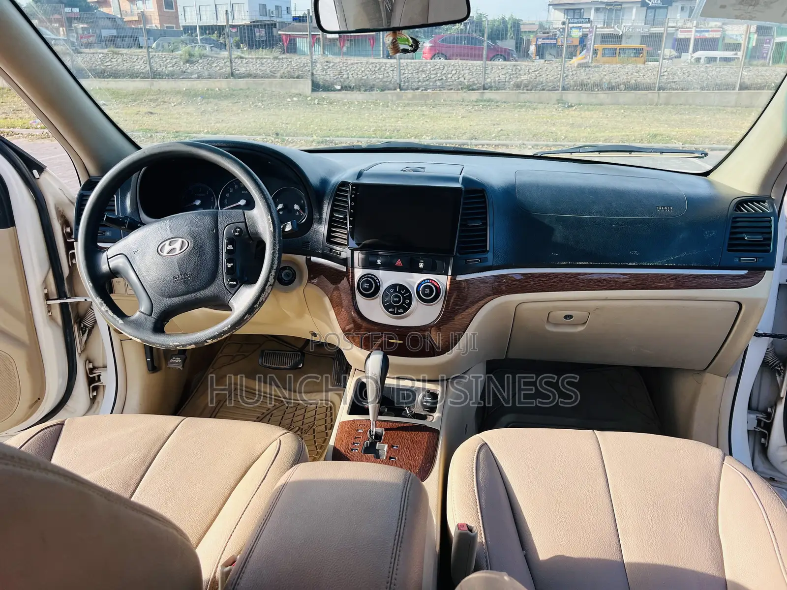 Hyundai Santa Fe 2010 White