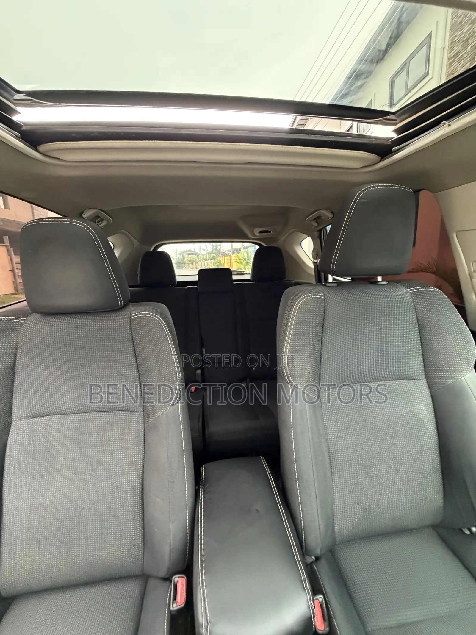 Toyota RAV4 XLE 4dr SUV AWD (2.5L 4cyl 6A) 2018 Black
