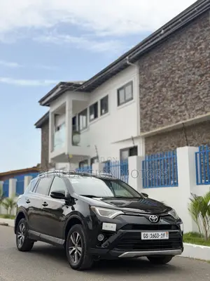 Toyota RAV4 XLE 4dr SUV AWD (2.5L 4cyl 6A) 2018 Black
