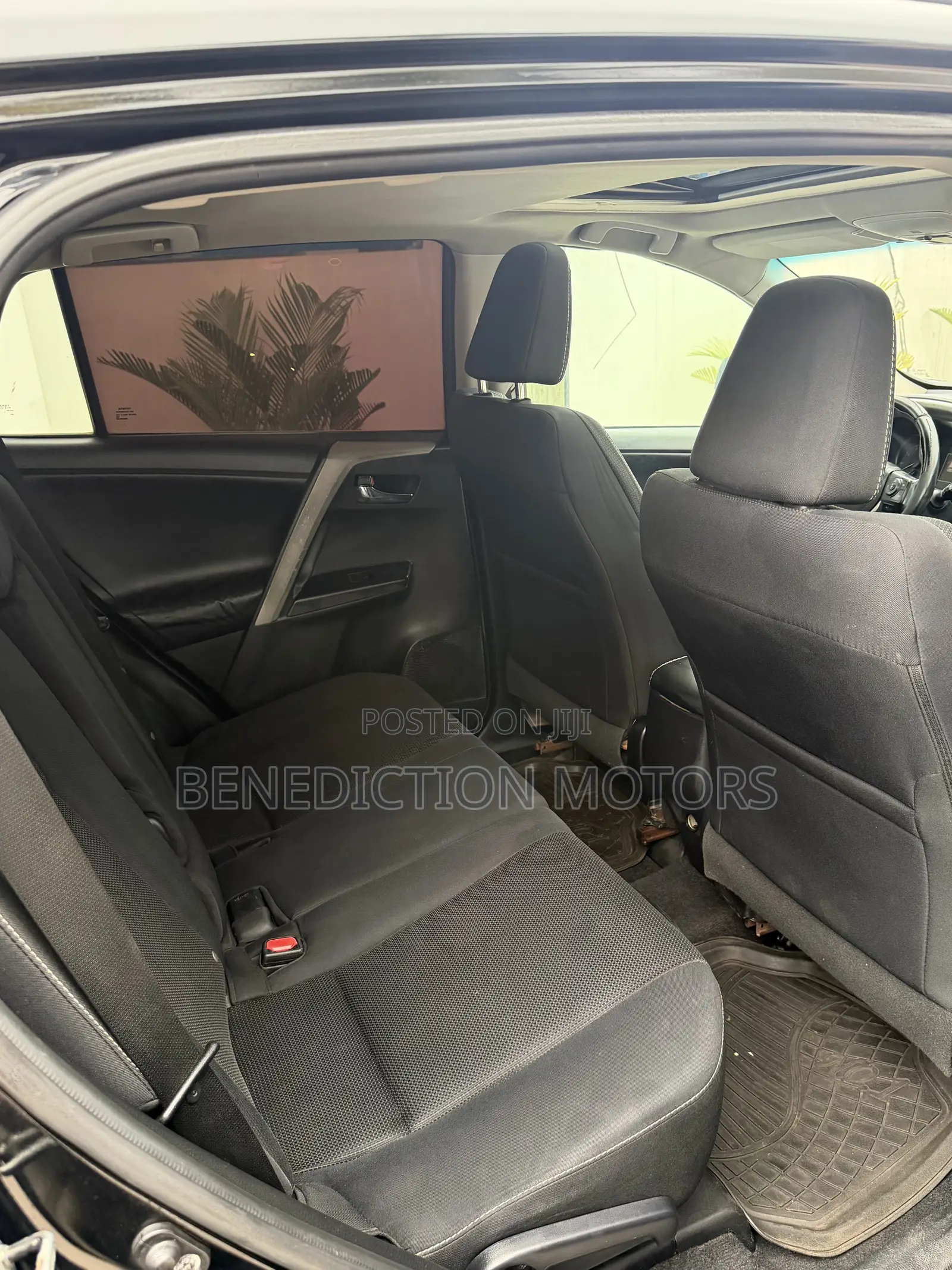 Toyota RAV4 XLE 4dr SUV AWD (2.5L 4cyl 6A) 2018 Black