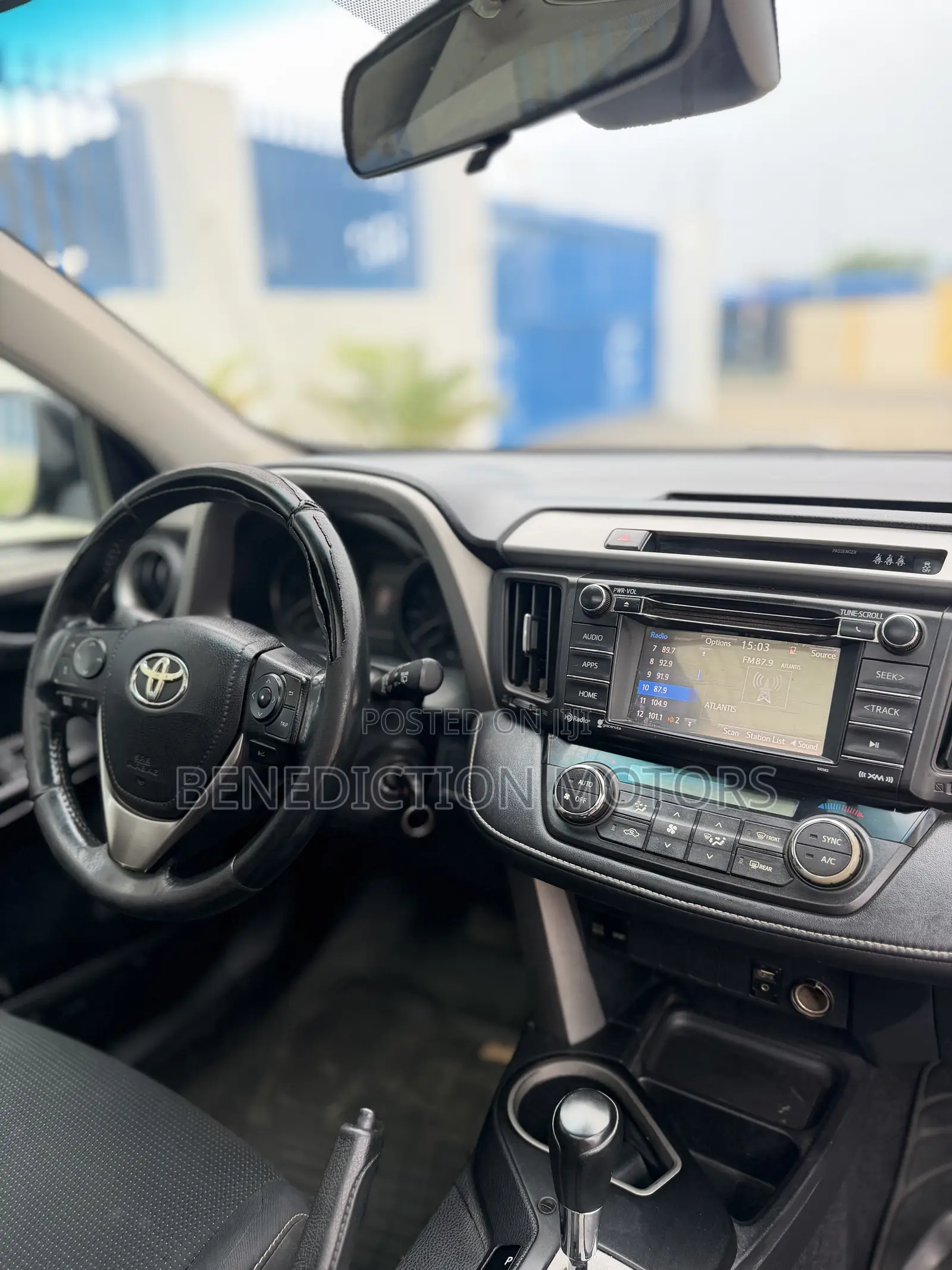 Toyota RAV4 XLE 4dr SUV AWD (2.5L 4cyl 6A) 2018 Black