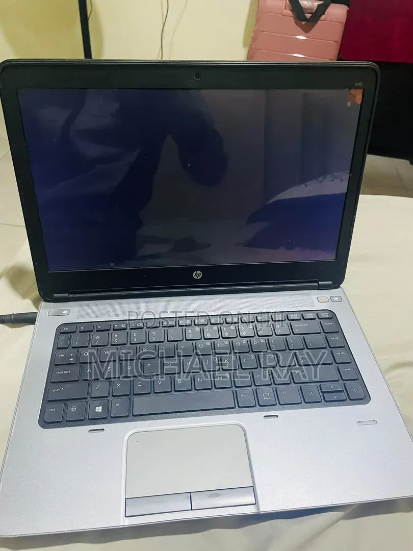 Laptop HP ProBook 640 G1 8GB Intel Core i5 HDD+SSD 350GB