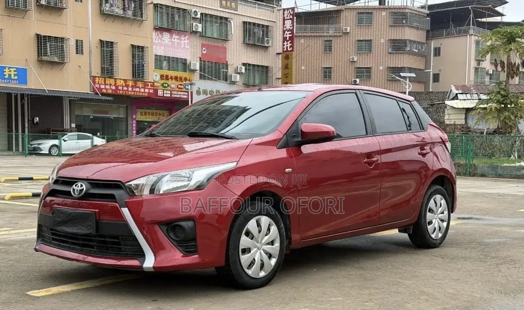Toyota Yaris 2024 Red
