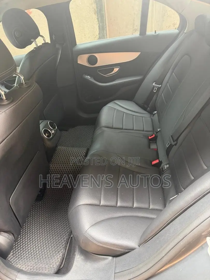 Mercedes-Benz C300 2018 Gray