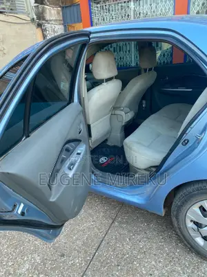 Toyota Belta 2010 Blue