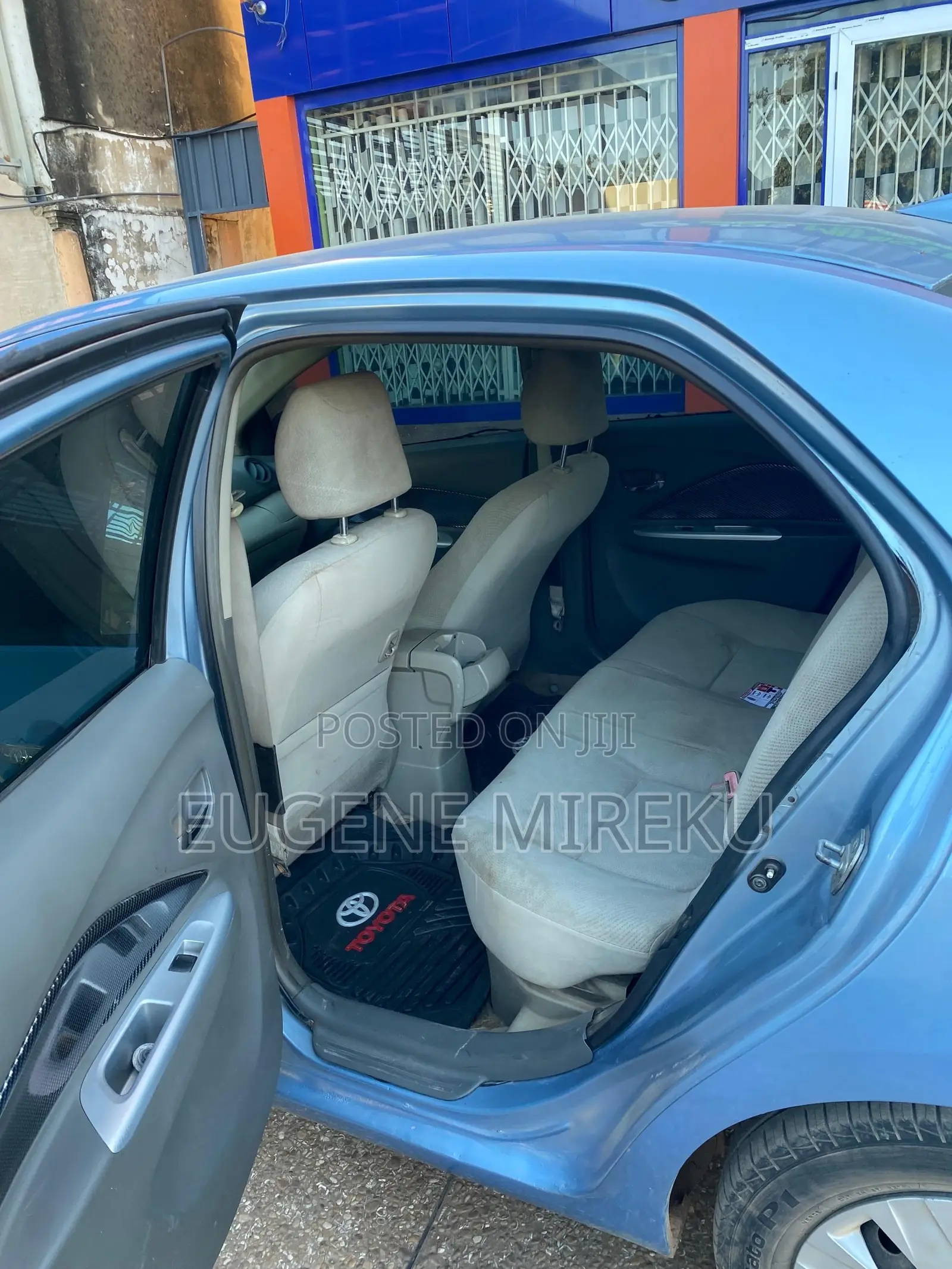 Toyota Belta 2010 Blue