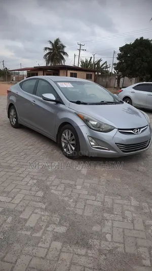 Hyundai Elantra 2016 Silver