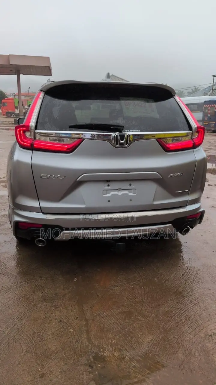 Honda CR-V Touring 4dr SUV AWD (1.5L 4cyl CVT) 2017 Silver
