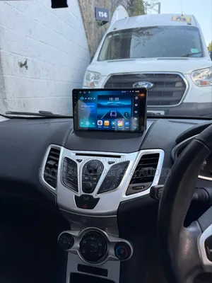 Car Play and Screen for Ford Fiesta 2011