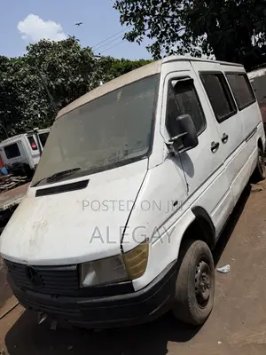 Mercedes-Benz Sprinter 2002 White