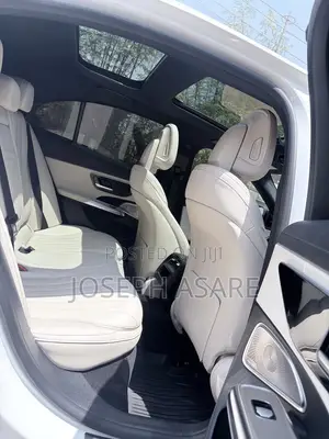 Mercedes-Benz E300 2024