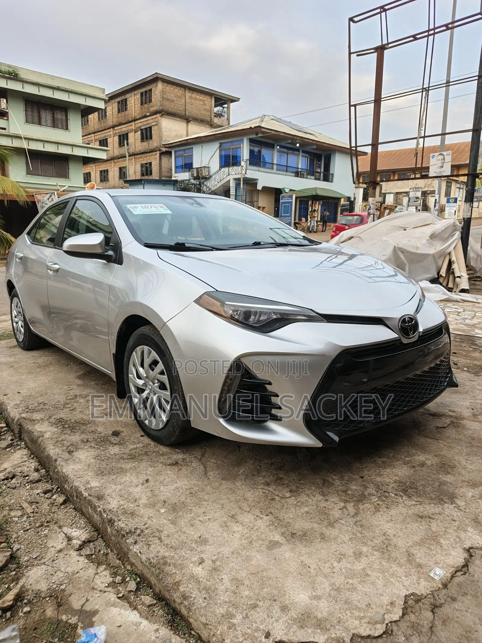 Toyota Corolla LE 4dr Sedan (1.8L 4cyl CVT) 2017 Silver