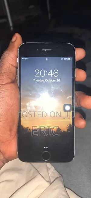 Apple iPhone 6s 32 GB Silver