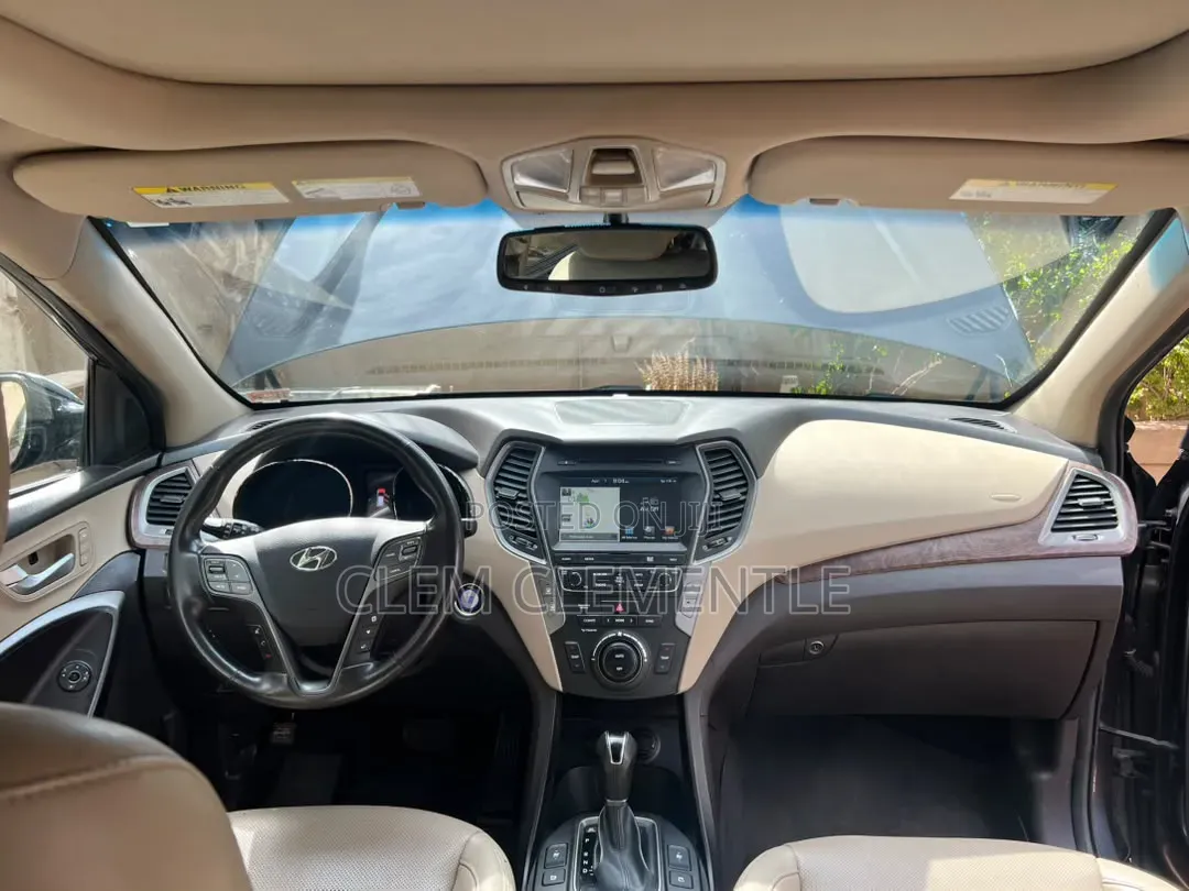 Hyundai Santa Fe 2018 Gray