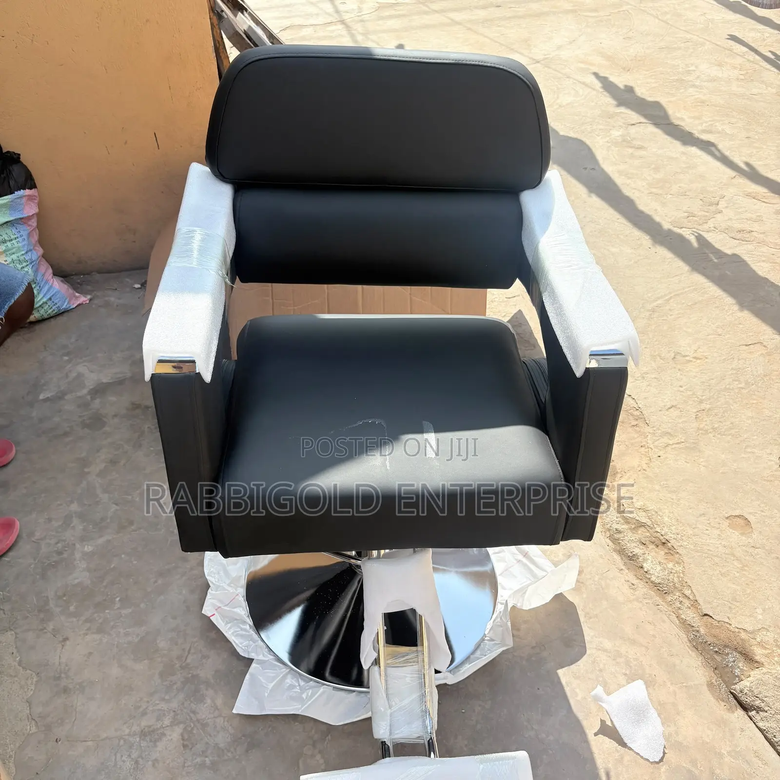 Quality Barbering and Saloon Chairs