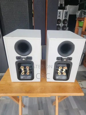 Bowers & Wilkins 686 Bookshelf Speakers