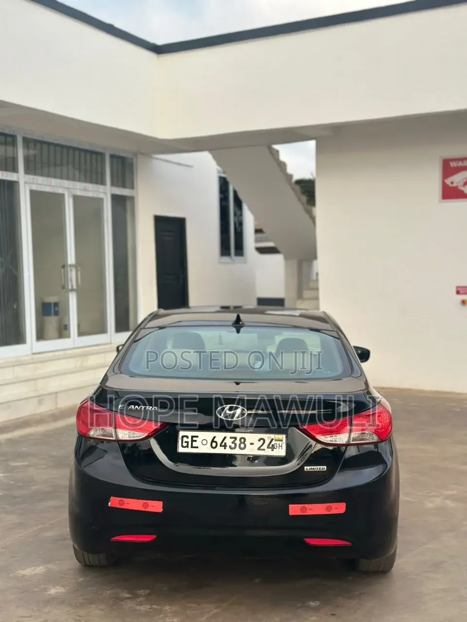 Hyundai Elantra Limited Sedan FWD (1.8L 4cyl 6A) 2013 Black