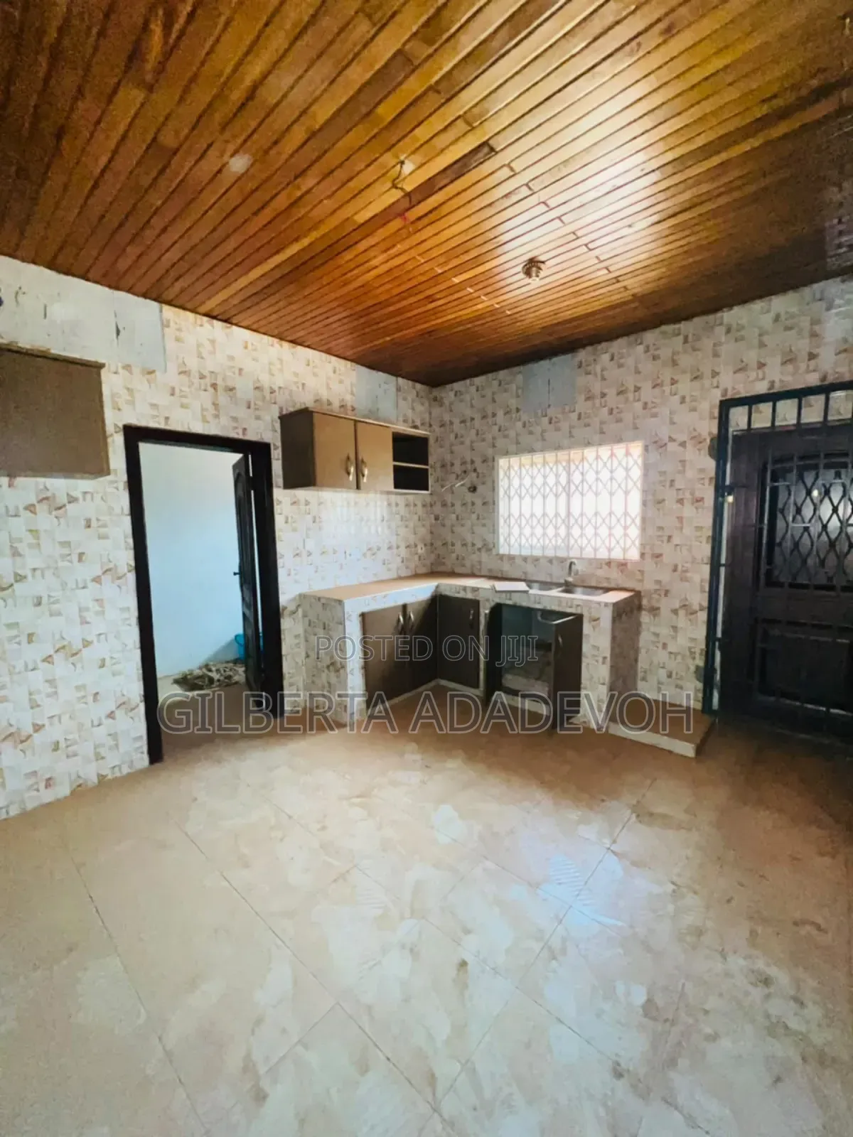 3bdrm House in Malejor, Police Station for sale