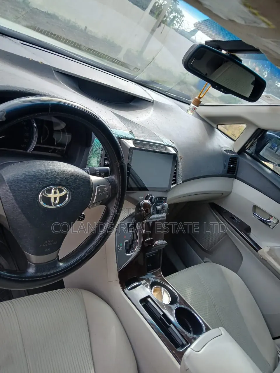 Toyota Venza LE 2012 White