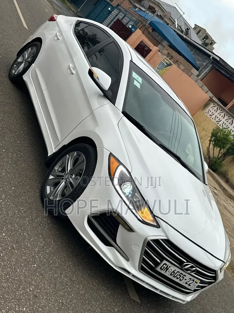 Hyundai Elantra Sport 2018 White