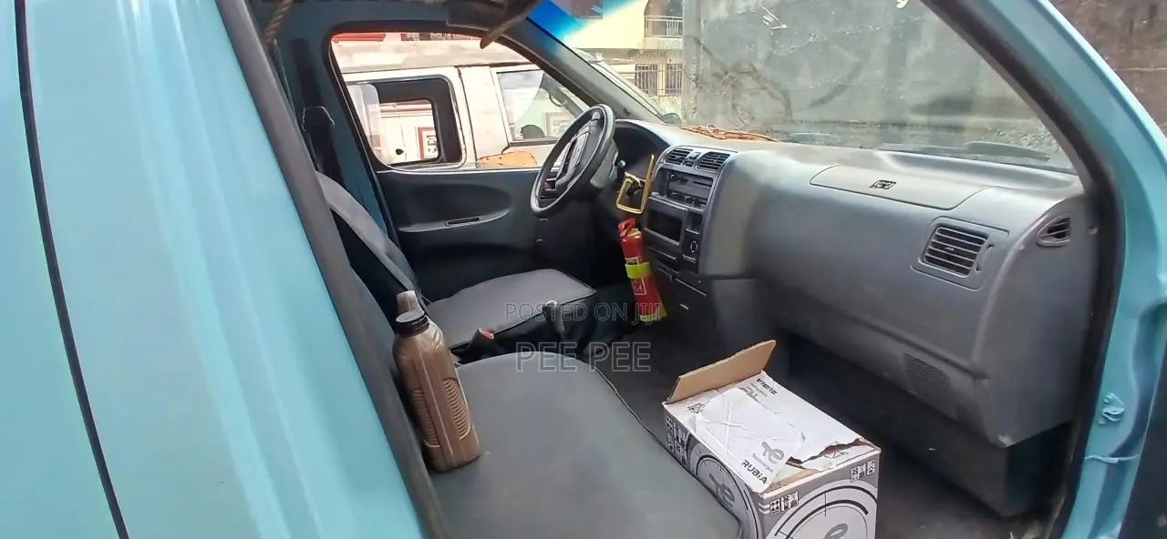 Toyota HiAce 2008 Grey