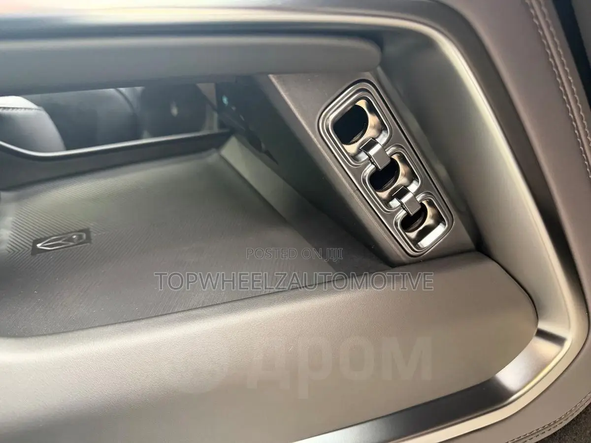 New BYD Leopard 8 2.0 Hybrid AWD 2025 Black
