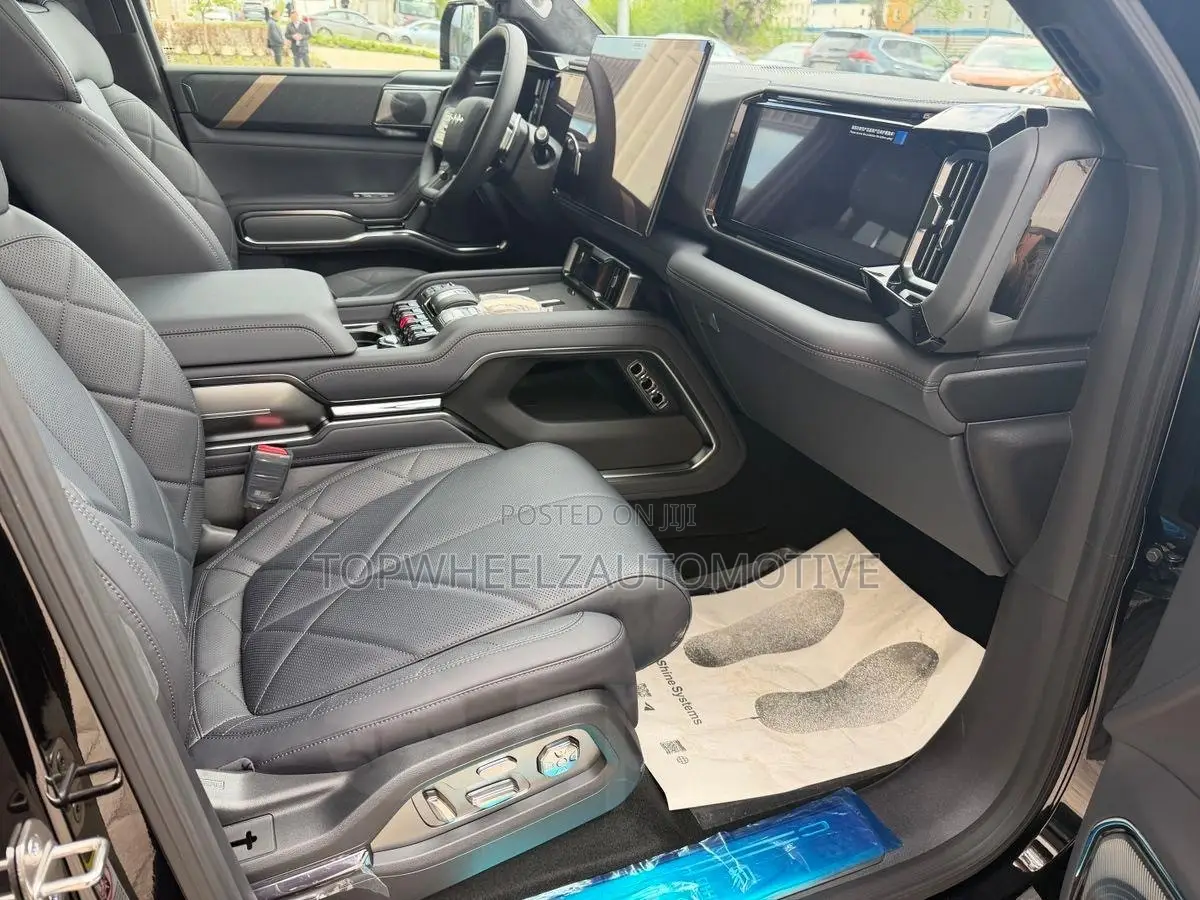 New BYD Leopard 8 2.0 Hybrid AWD 2025 Black